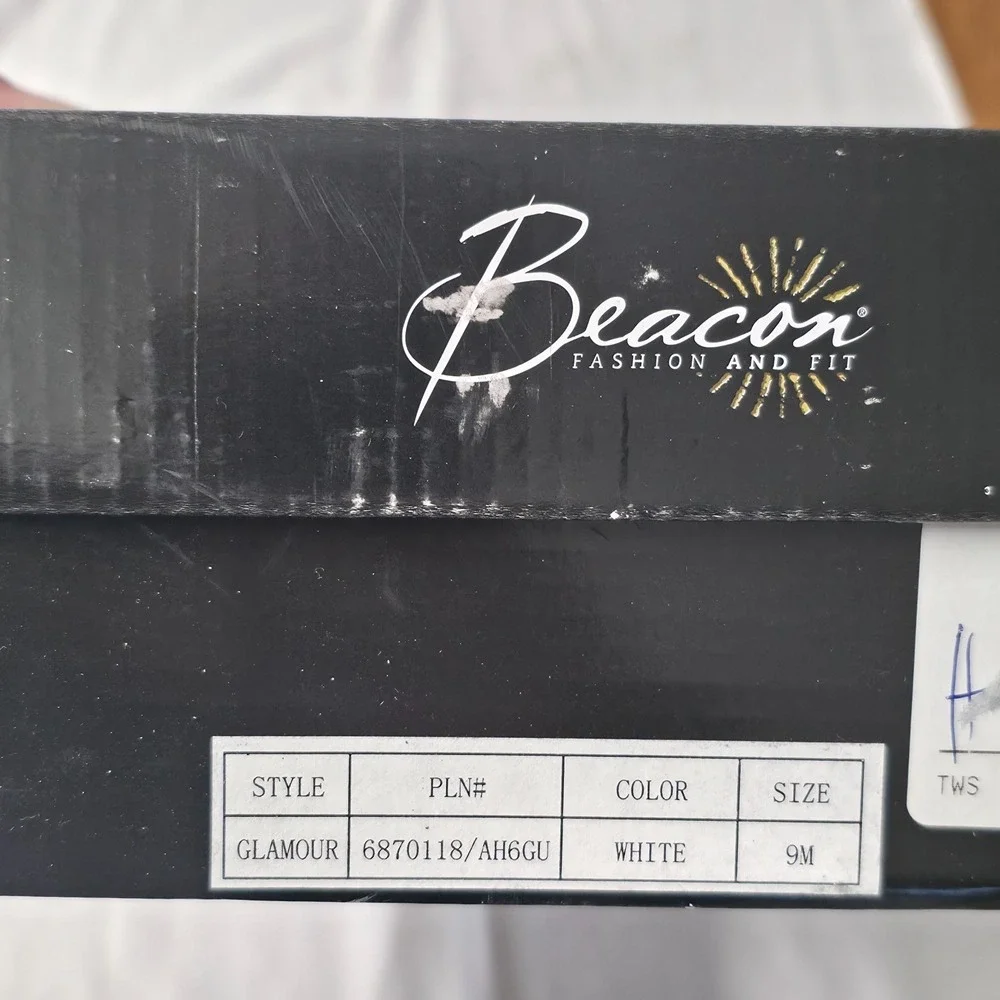 Beacon Women's Glamour Rhinestone White Heels Size 9M NIB